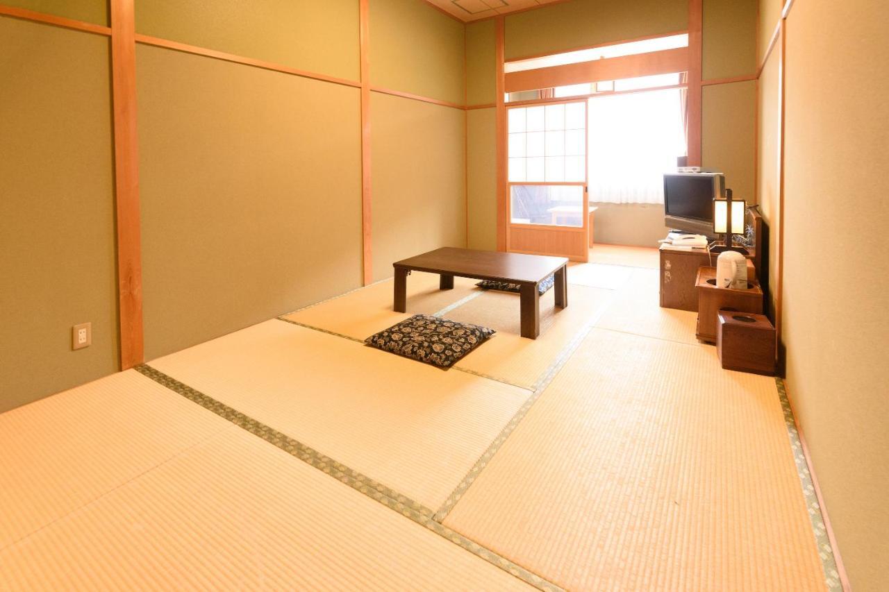 Business Hotel Kawakami Kumano Bagian luar foto
